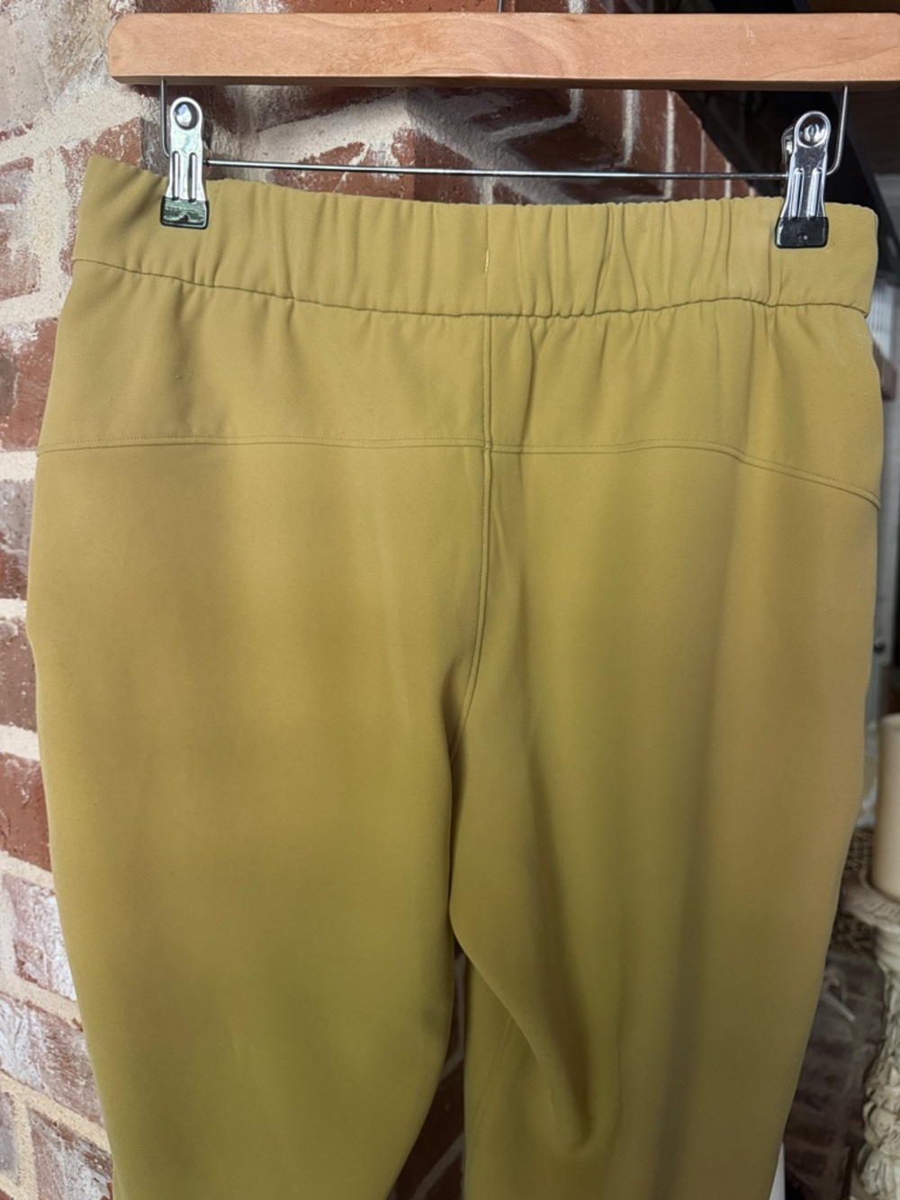 Lululemon Cropped Pants - Picture 7 of 7